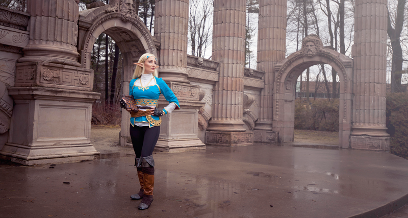 Cosplay by Holly Wolf | Photo by Novii Photography
